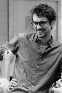 監督：ユーゴ・ジェラン